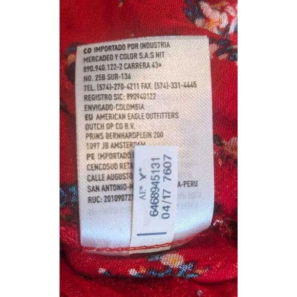 American Eagle Top Womens blouse sz XS Red Floral Tie cropped Button Up - Picture 7 of 7